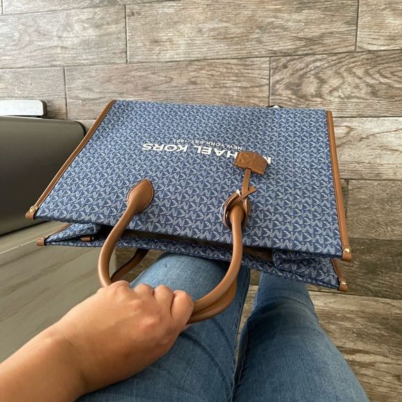 New Michael Kors miltela large tote denim multi - Picture 6 of 9